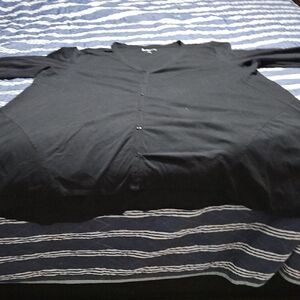 Roaman's Classic Black Top